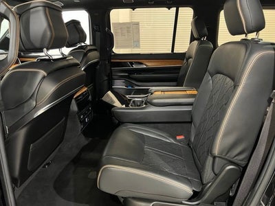 2022 Jeep Grand Wagoneer Series III
