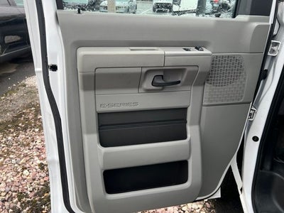 2025 Ford E-350SD Base Cutaway