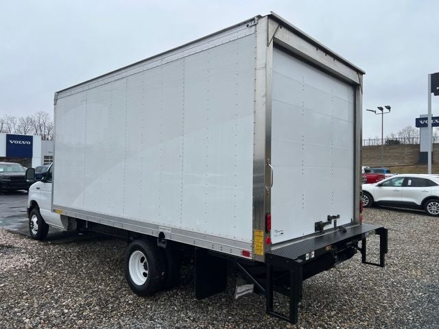 2025 Ford E-350SD Base Cutaway