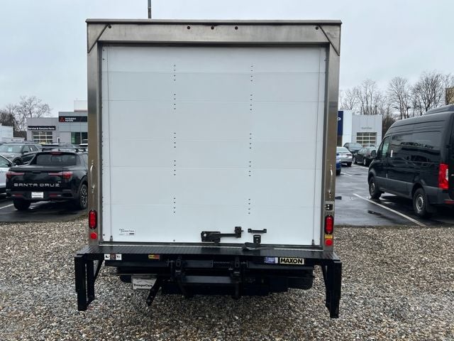 2025 Ford E-350SD Base Cutaway