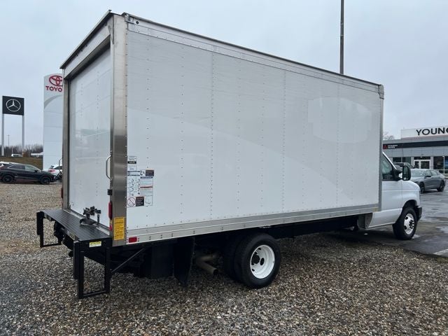 2025 Ford E-350SD Base Cutaway