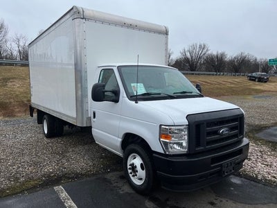 2025 Ford E-350SD Base Cutaway