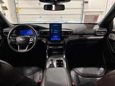 2023 Ford Explorer Platinum