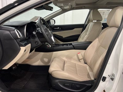 2023 Nissan Maxima Platinum