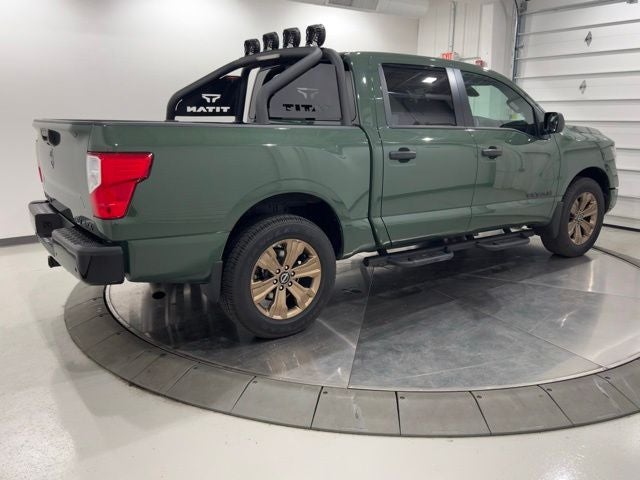 2024 Nissan Titan SV