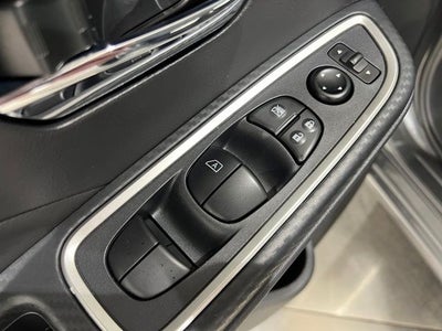 2024 Nissan Versa 1.6 SR