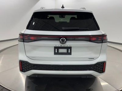 2025 Volkswagen Tiguan 2.0T SEL R-Line