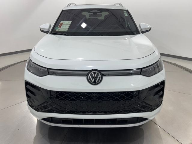 2025 Volkswagen Tiguan 2.0T SEL R-Line