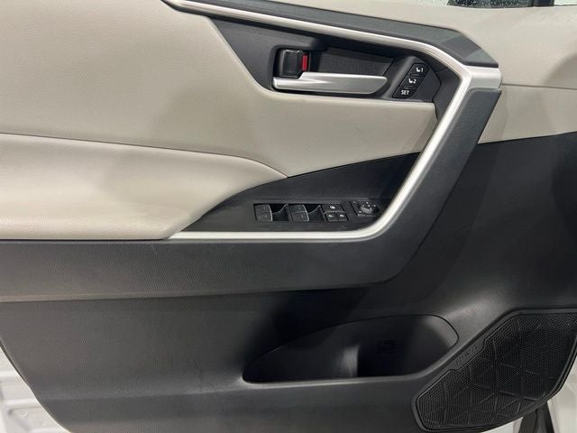 2025 Toyota RAV4 Hybrid XLE Premium
