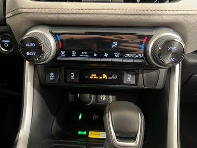 2025 Toyota RAV4 Hybrid XLE Premium