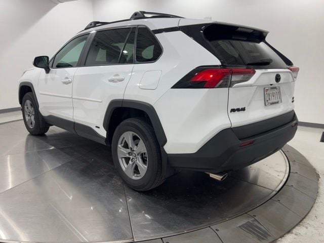 2022 Toyota RAV4 Hybrid XLE