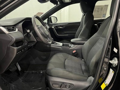 2025 Toyota RAV4 Hybrid SE