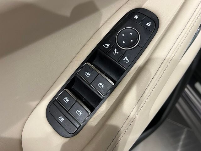 2022 INFINITI QX60 LUXE