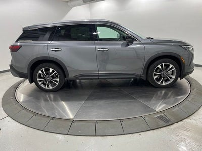2022 INFINITI QX60 LUXE