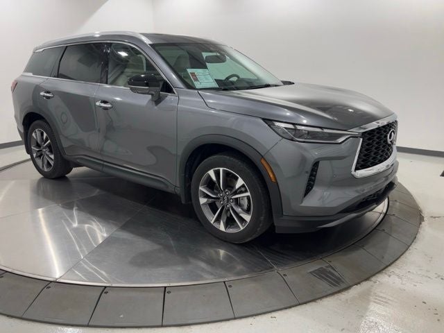 2022 INFINITI QX60 LUXE