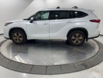 2022 Toyota Highlander Hybrid Bronze Edition