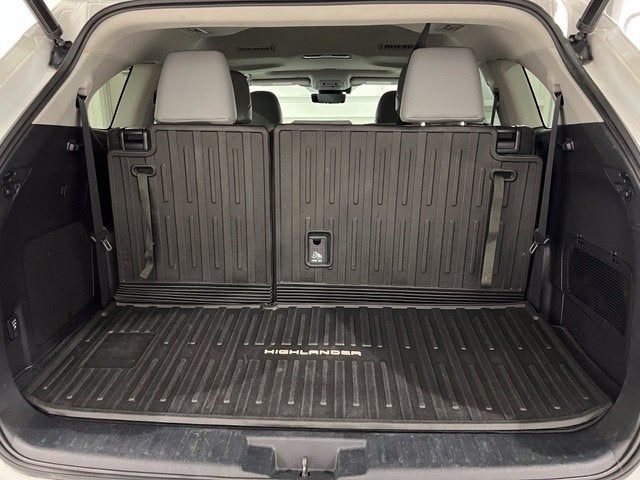 2022 Toyota Highlander Hybrid Bronze Edition