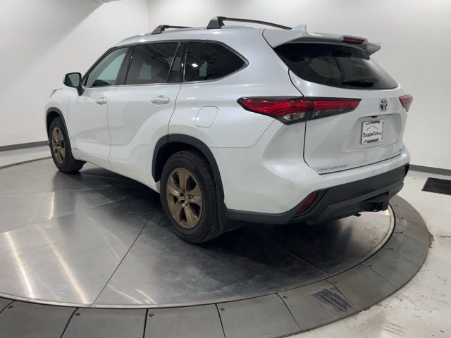 2022 Toyota Highlander Hybrid Bronze Edition