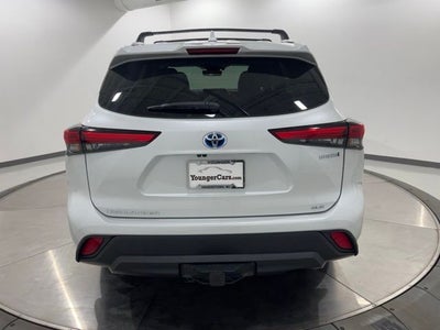 2022 Toyota Highlander Hybrid Bronze Edition