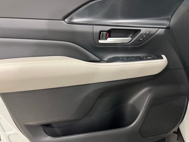 2024 Toyota Grand Highlander Hybrid MAX Platinum