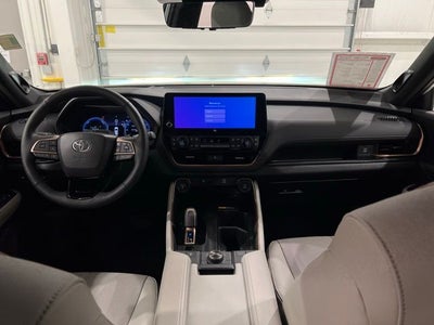 2024 Toyota Grand Highlander Hybrid MAX Platinum