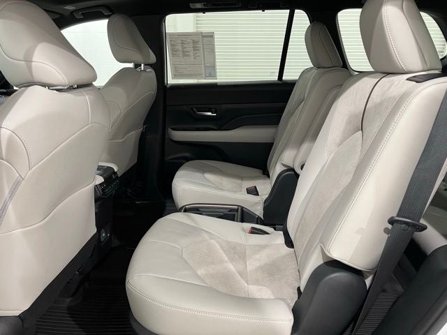 2024 Toyota Grand Highlander Hybrid MAX Platinum