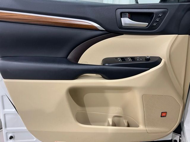 2019 Toyota Highlander Hybrid Limited Platinum