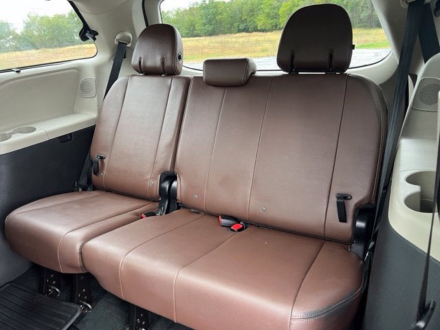 2017 Toyota Sienna Limited Premium 7 Passenger