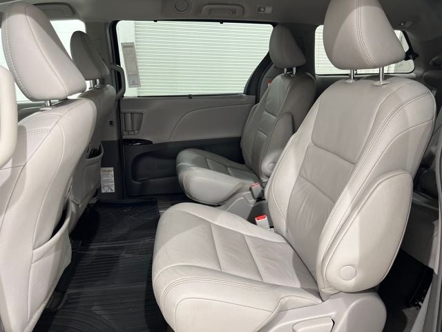 2018 Toyota Sienna XLE Premium 7 Passenger