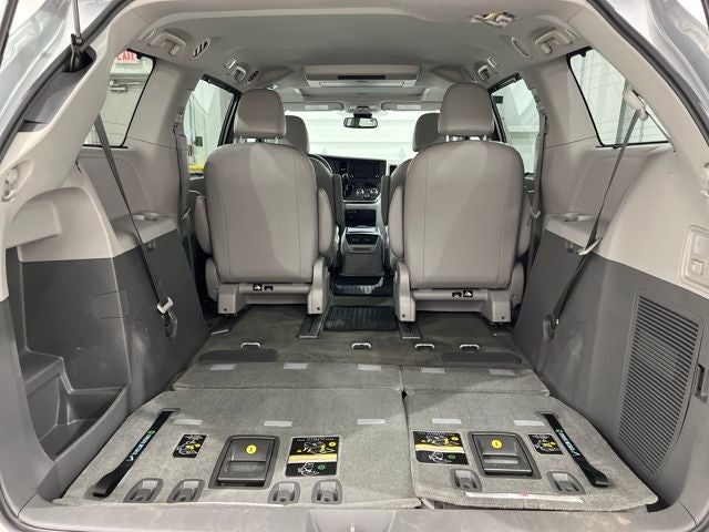 2018 Toyota Sienna XLE Premium 7 Passenger