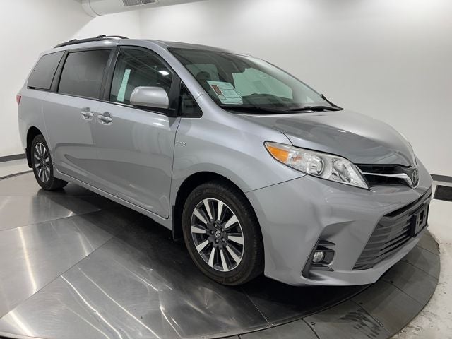 2018 Toyota Sienna XLE Premium 7 Passenger