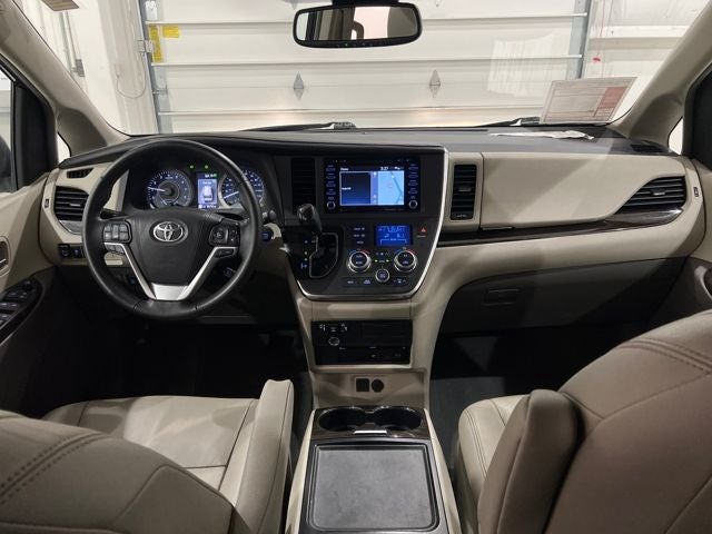 2019 Toyota Sienna XLE Premium 7 Passenger