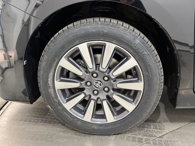 2019 Toyota Sienna XLE Premium 7 Passenger