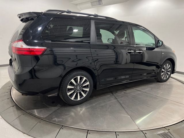 2019 Toyota Sienna XLE Premium 7 Passenger