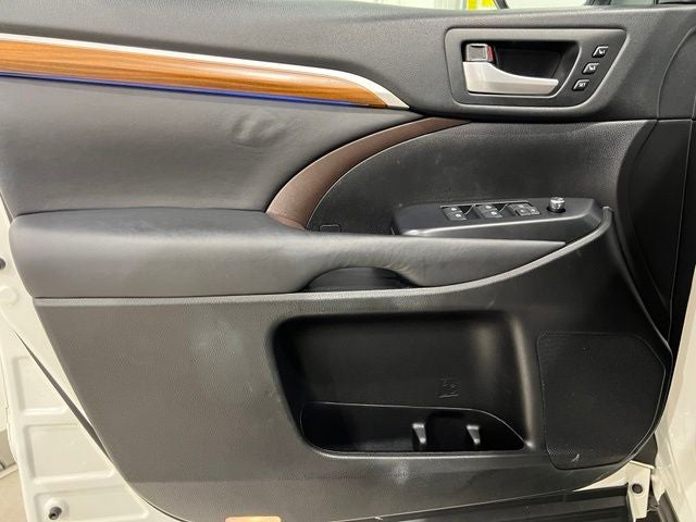 2017 Toyota Highlander Limited Platinum