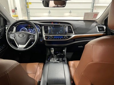 2017 Toyota Highlander Limited Platinum