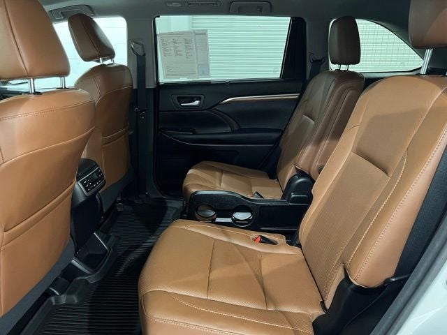 2017 Toyota Highlander Limited Platinum