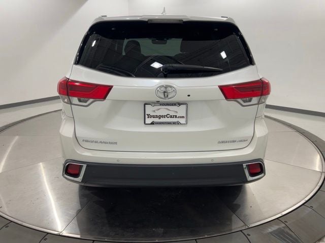 2017 Toyota Highlander Limited Platinum