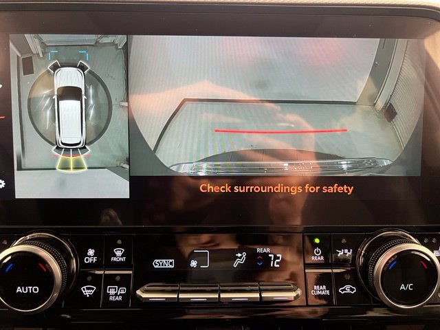 2023 Toyota Highlander Hybrid Platinum