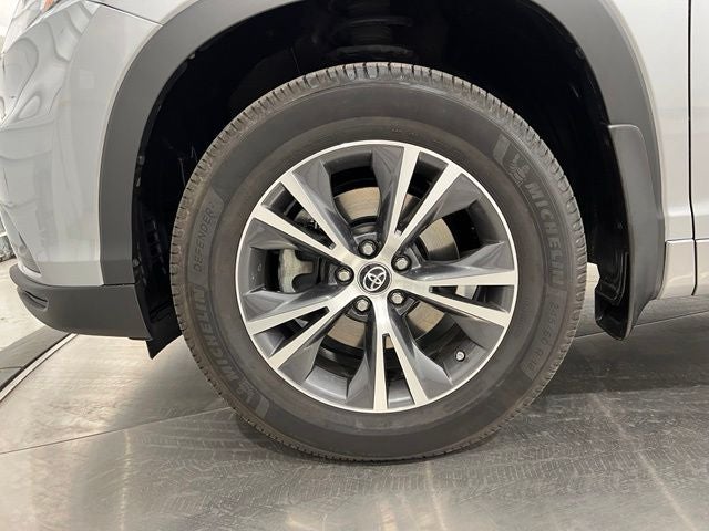 2016 Toyota Highlander XLE V6