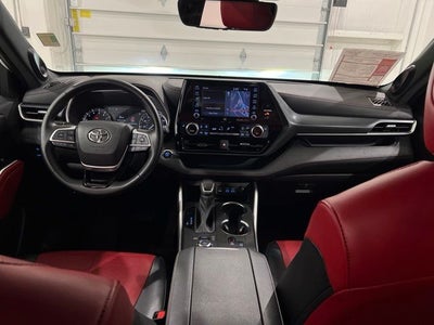 2022 Toyota Highlander XSE