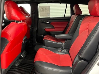 2022 Toyota Highlander XSE