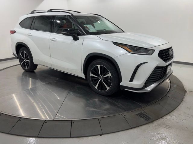 2022 Toyota Highlander XSE