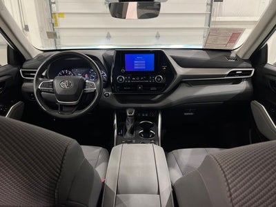 2023 Toyota Highlander LE