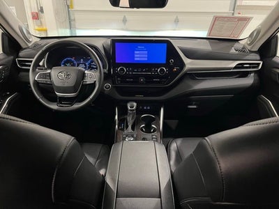 2025 Toyota Highlander Limited