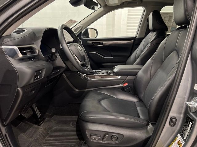 2025 Toyota Highlander Limited