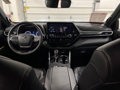 2026 Toyota Highlander XSE