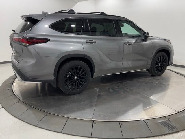 2026 Toyota Highlander XSE