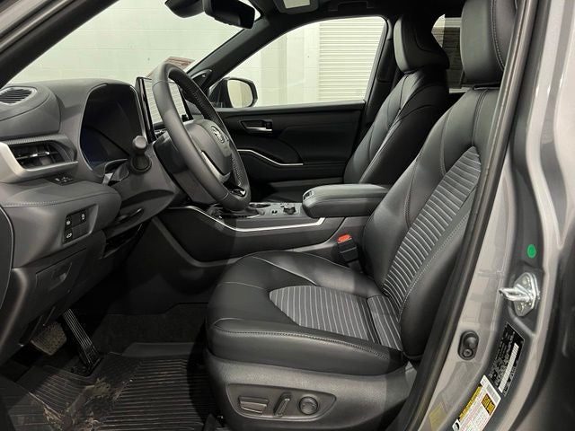 2026 Toyota Highlander XSE
