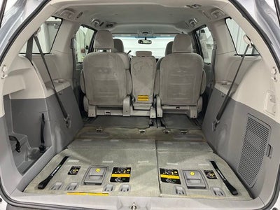 2012 Toyota Sienna LE 8 Passenger